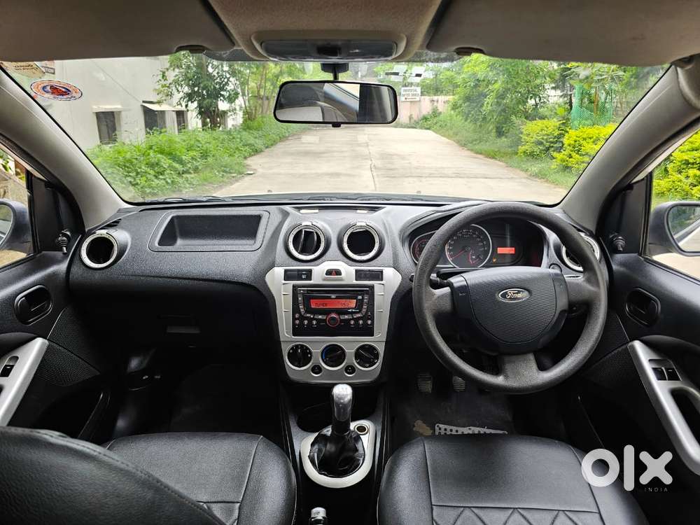 Ford Figo 1.2p Titanium Plus Mt, 2013, Petrol