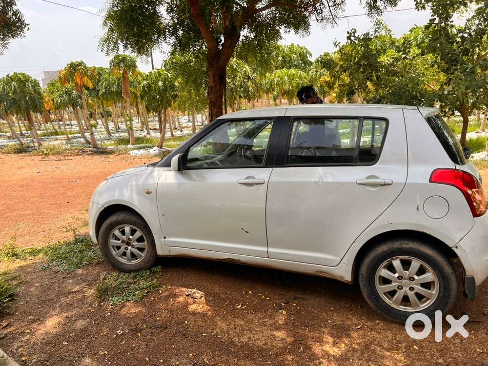 Maruti Suzuki Swift 2011 Petrol Well Maintained