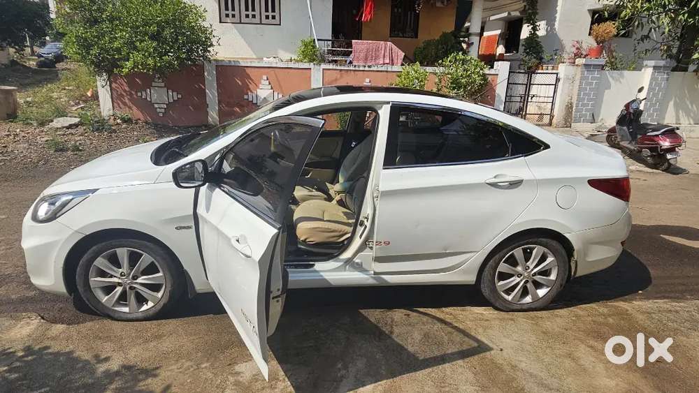 Hyundai Verna 2013 Diesel 99000 Km Driven