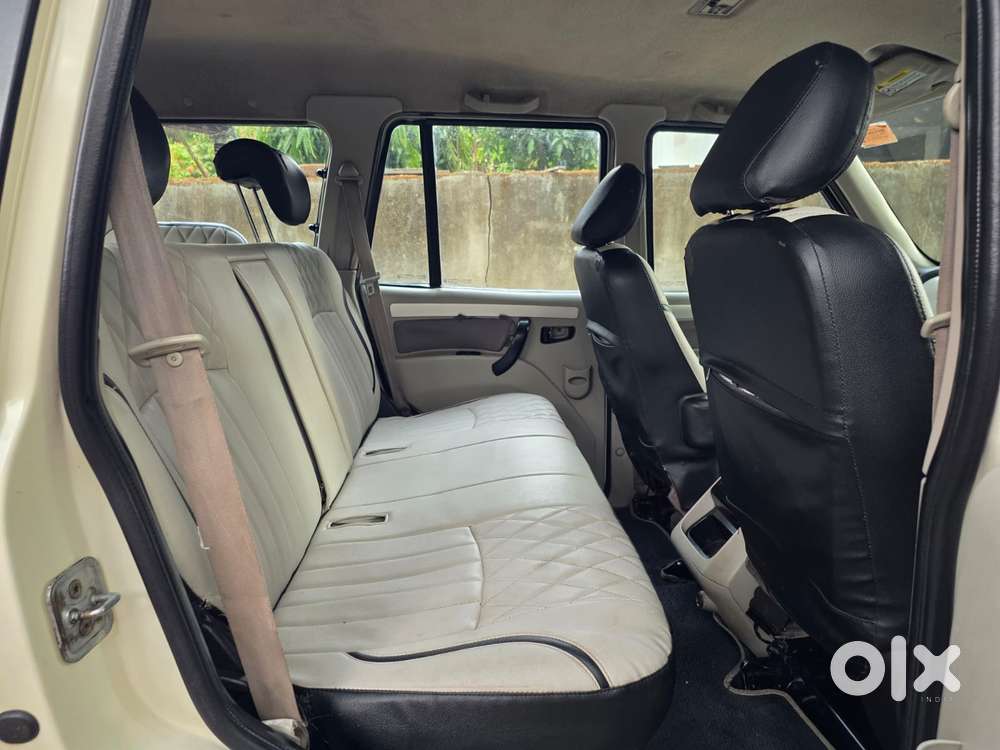 Mahindra Scorpio S10, 2015, Diesel