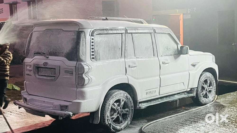 Mahindra Scorpio 2016 Diesel Well Maintained