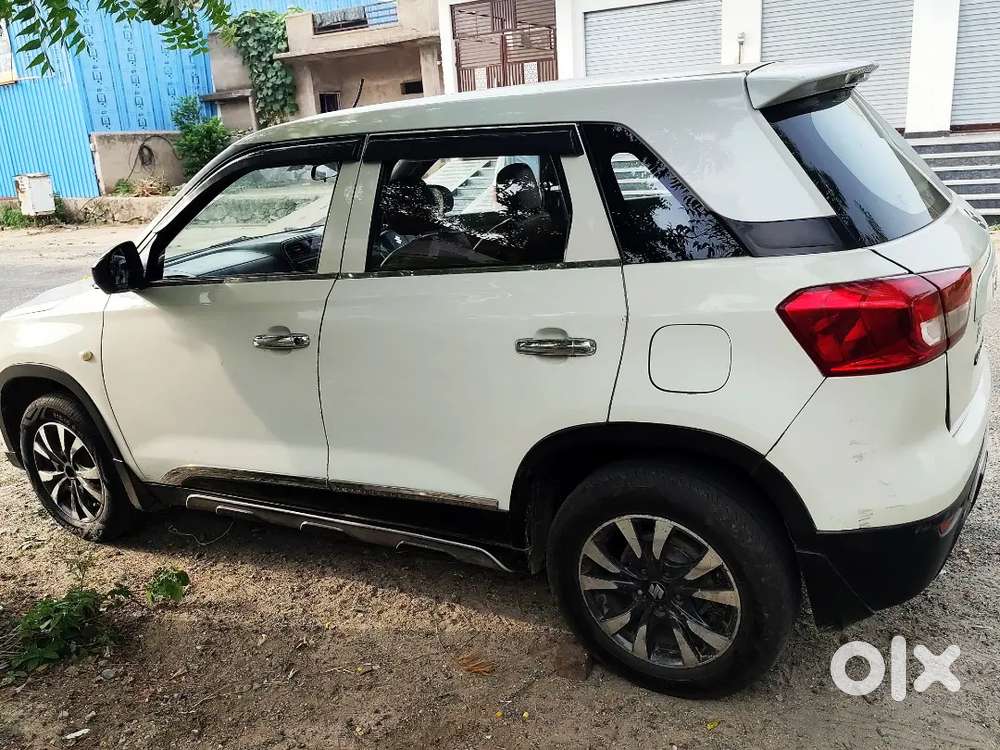 Brezaa  सबसे सस्ती और एवरेज वाली कार