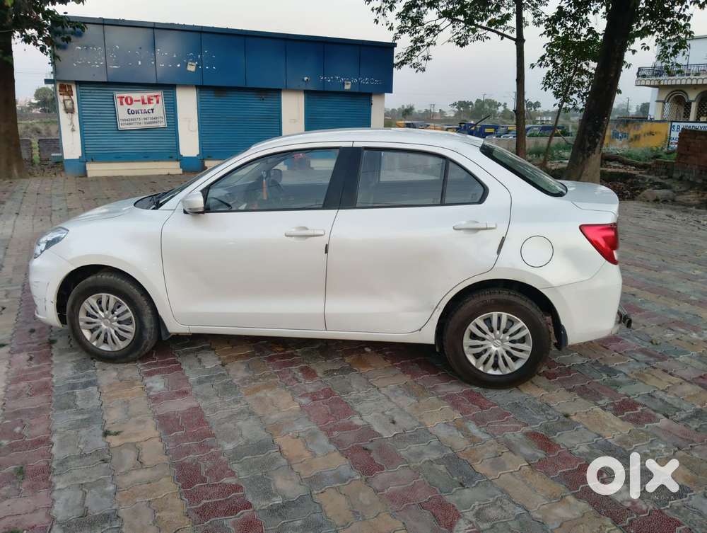 Maruti Suzuki Dzire 1.2 Vxi, 2023, Petrol