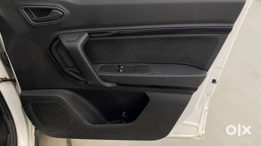 Renault Kiger Rxe, 2022, Petrol