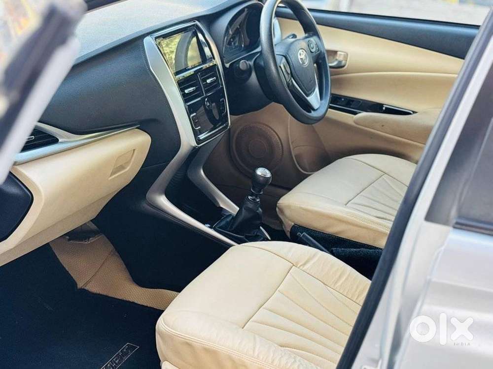 Toyota Yaris V, 2018, Petrol