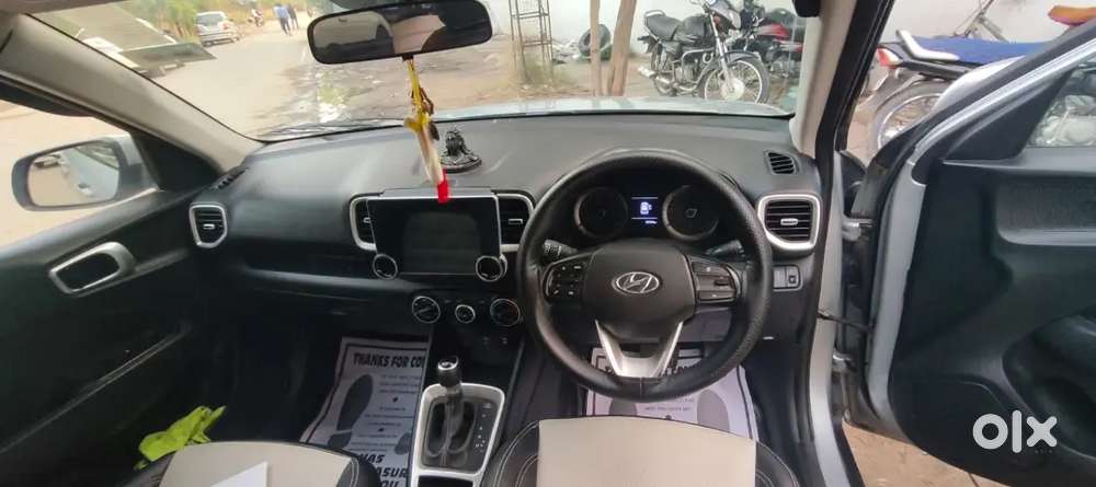 Hyundai Venue 2019 Petrol 69000 Km Driven Automatic