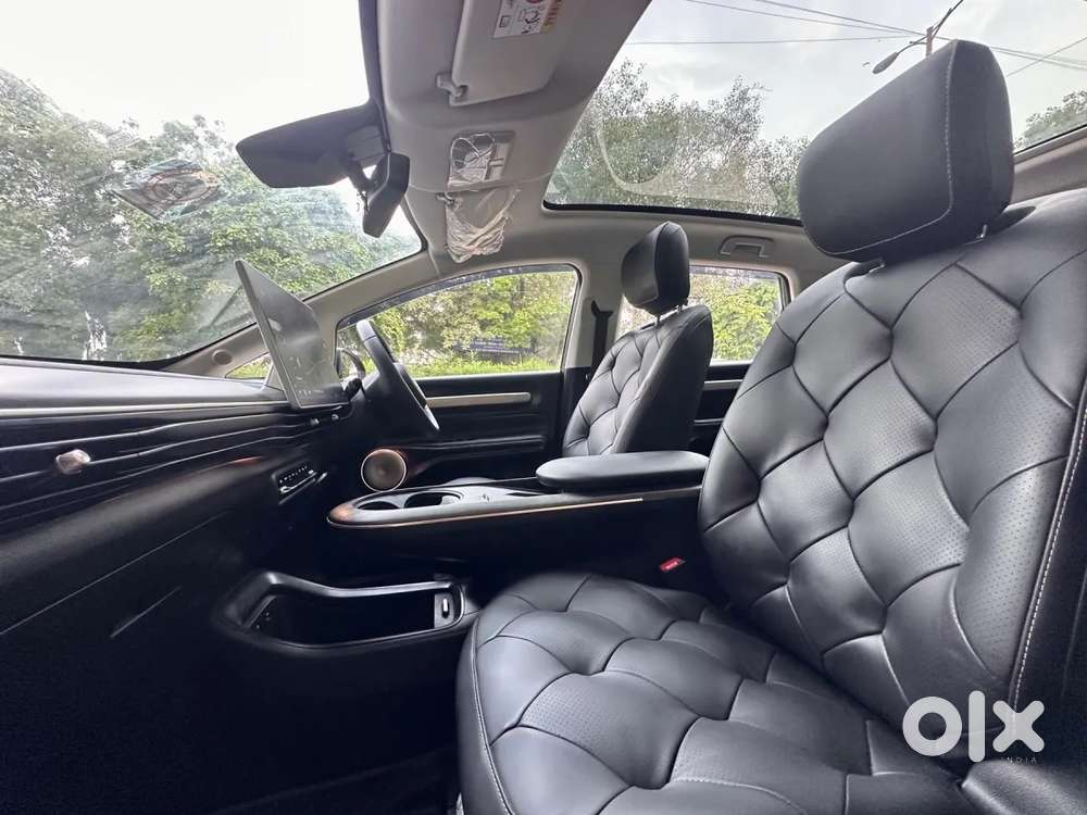 Maruti Suzuki Fronx Delta Plus 1.2l Ags, 2024, Petrol