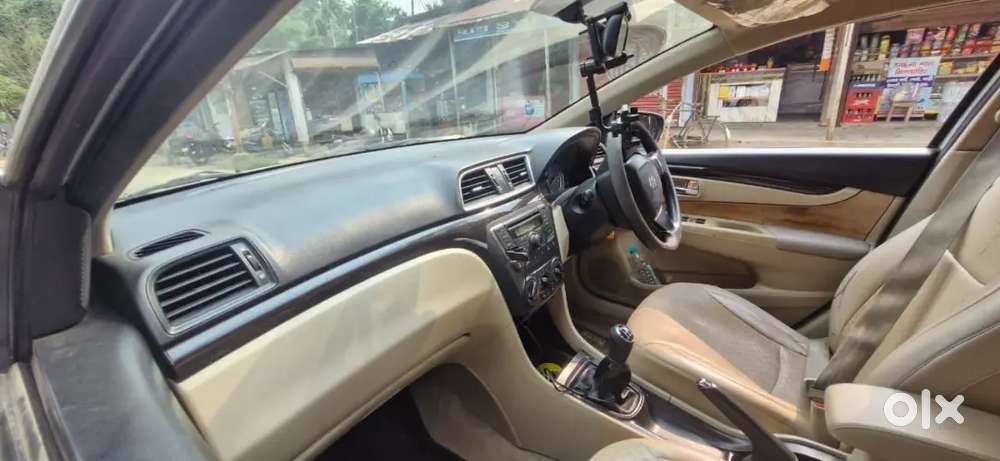 Maruti Suzuki Ciaz Petrol 2017