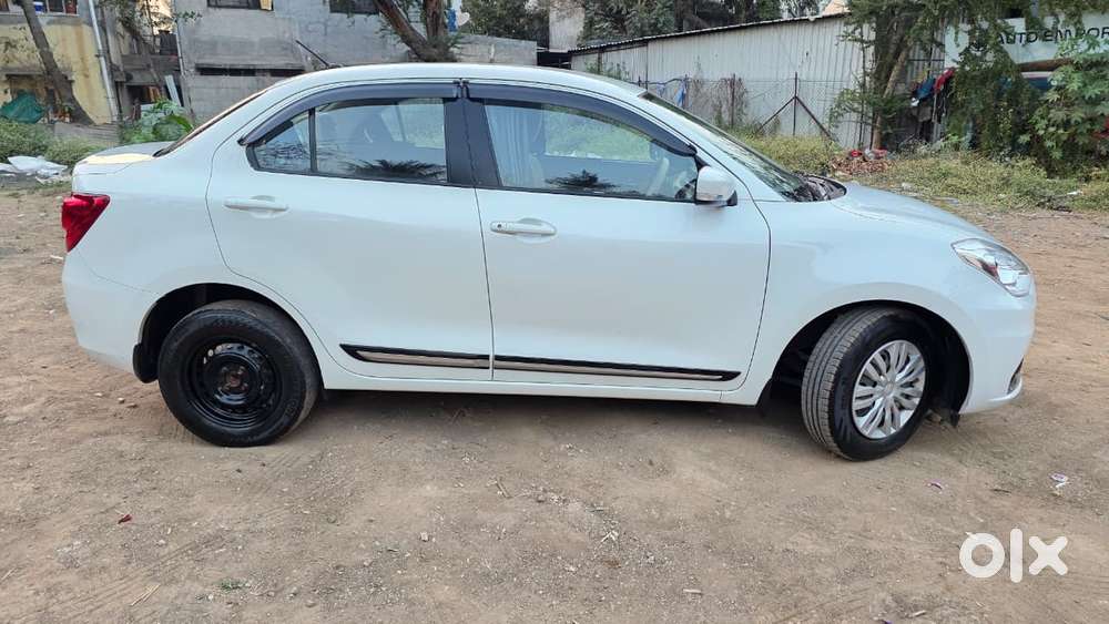 Maruti Suzuki Swift Dzire Vxi(o) Mt, 2022, Cng & Hybrids