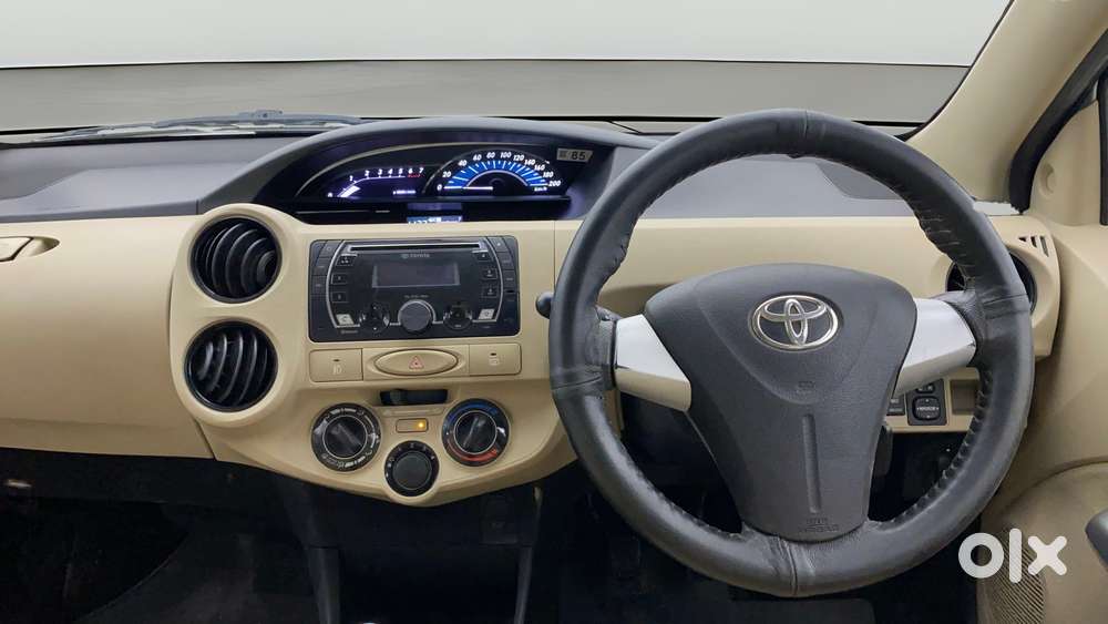 Toyota Etios Liva 1.2 V, 2017, Petrol
