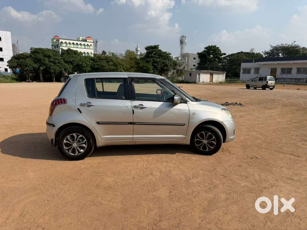 Maruti Suzuki Swift Petrol