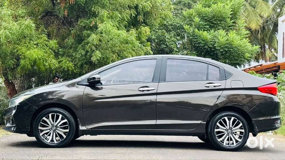 Honda City I-vtec V, 2018, Petrol