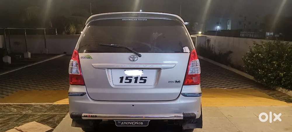 Toyota Innova 2012 Diesel 180000 Km Driven