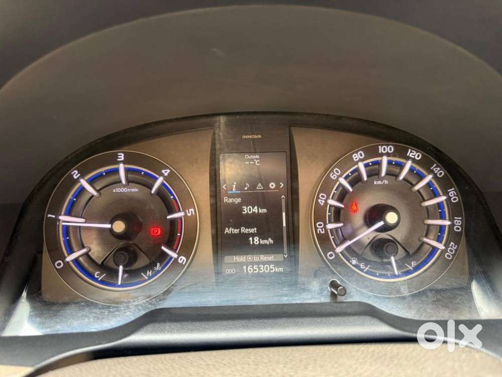 Toyota Innova Crysta 2.4 V, 2017, Diesel