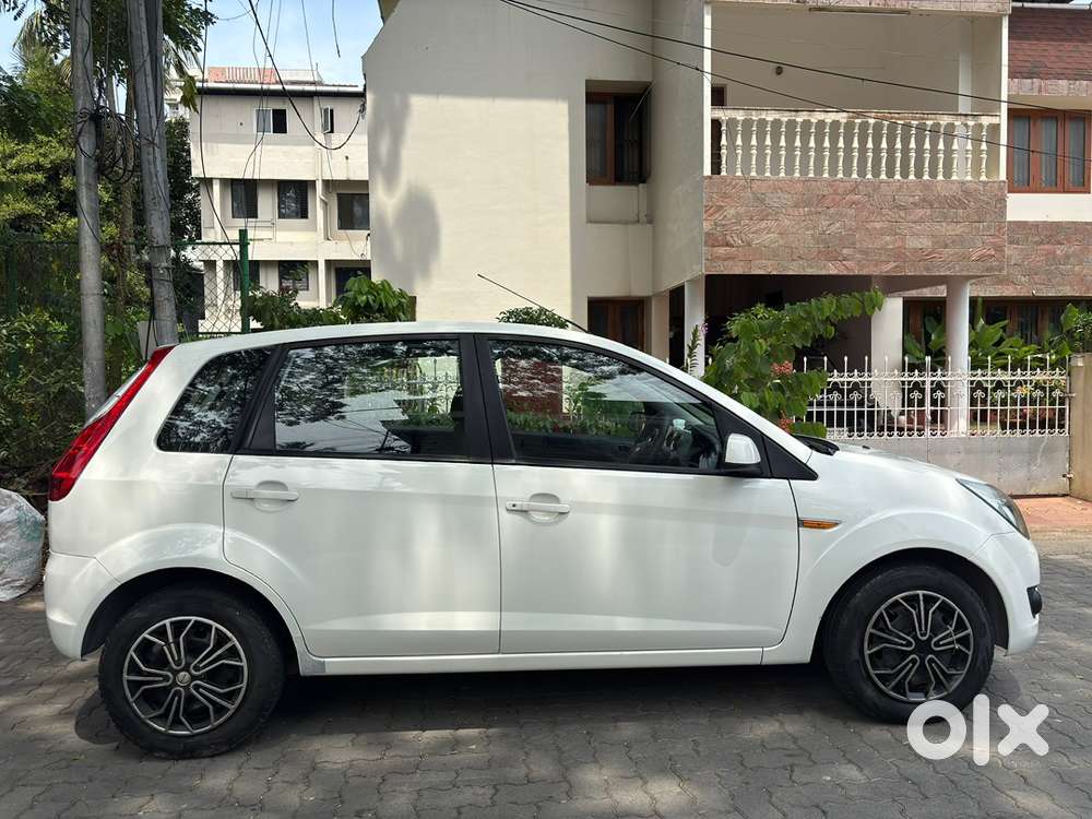Ford Figo 1.2 Petrol 2012