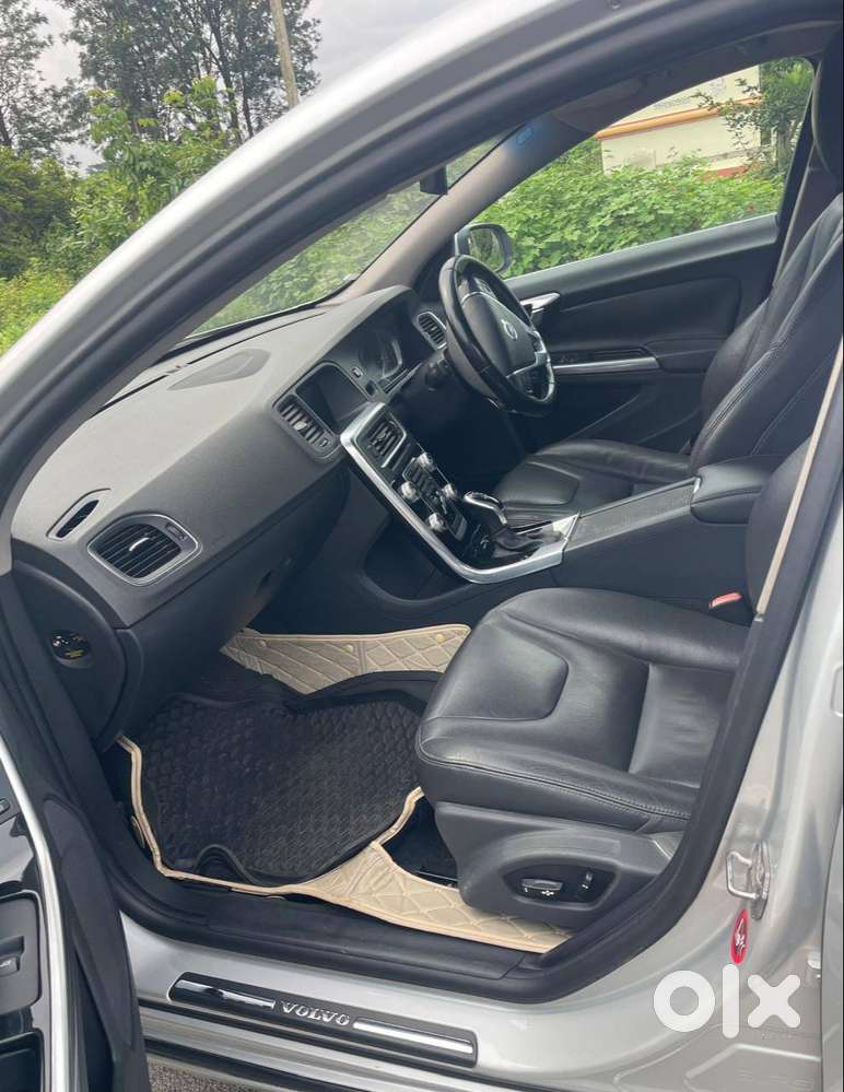 Volvo S60 Momentum 2016 Diesel Car