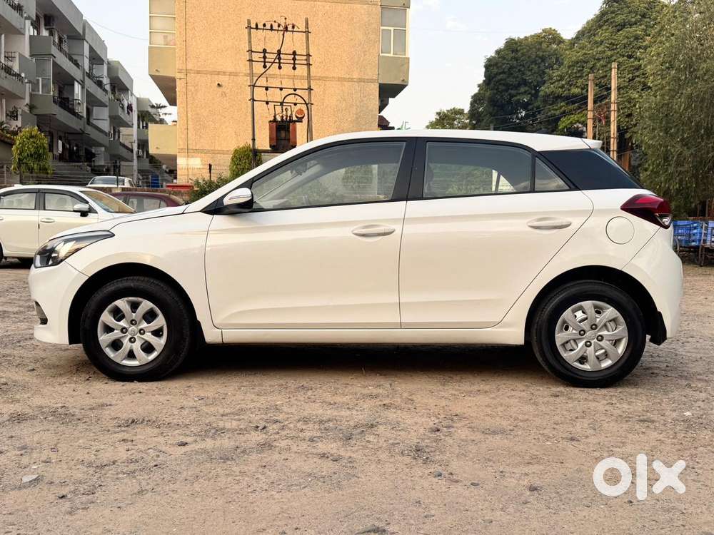 Hyundai I20 Sportz Plus, 2017, Petrol