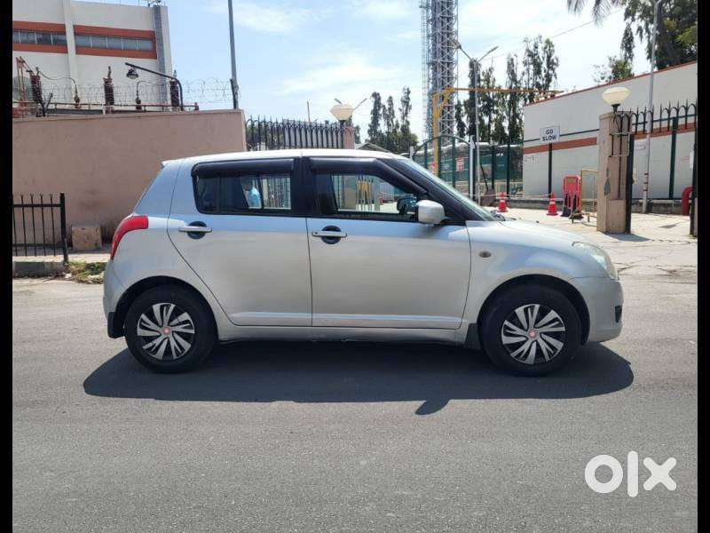 Maruti Suzuki Swift Vxi + Manual, 2010, Petrol