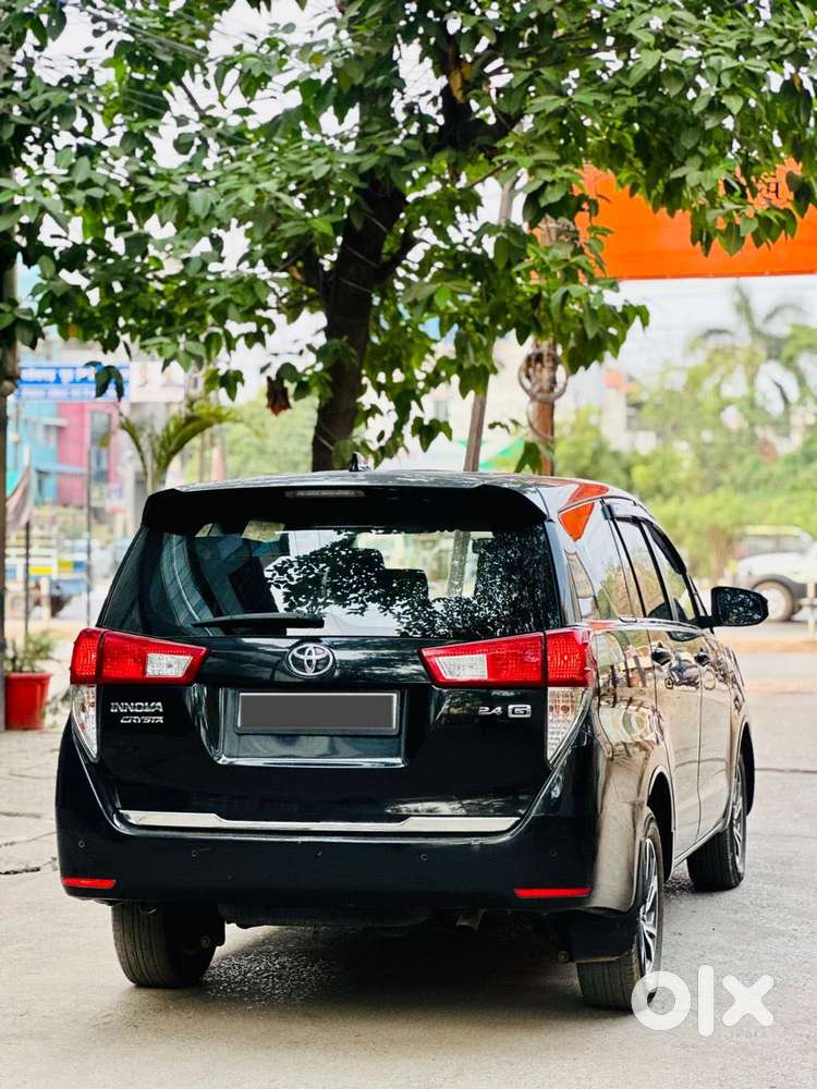 Toyota Innova Crysta 2.4 G Mt, 2023, Diesel