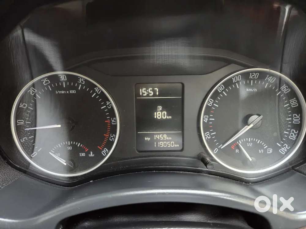 Skoda Laura Elegance 2011