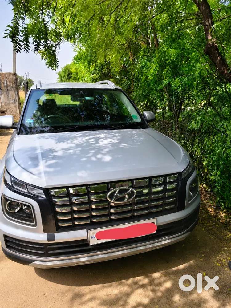 Top Modal Hyundai Venue 2019 Diesel Well Maintained