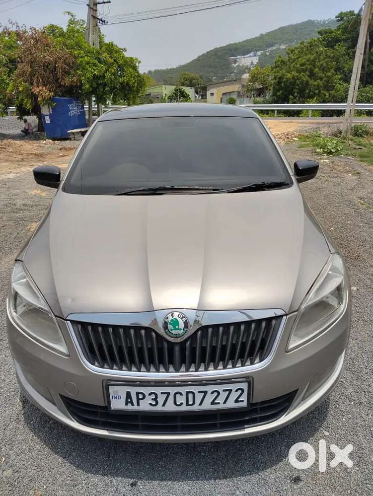 Skoda Rapid Elegance 2015