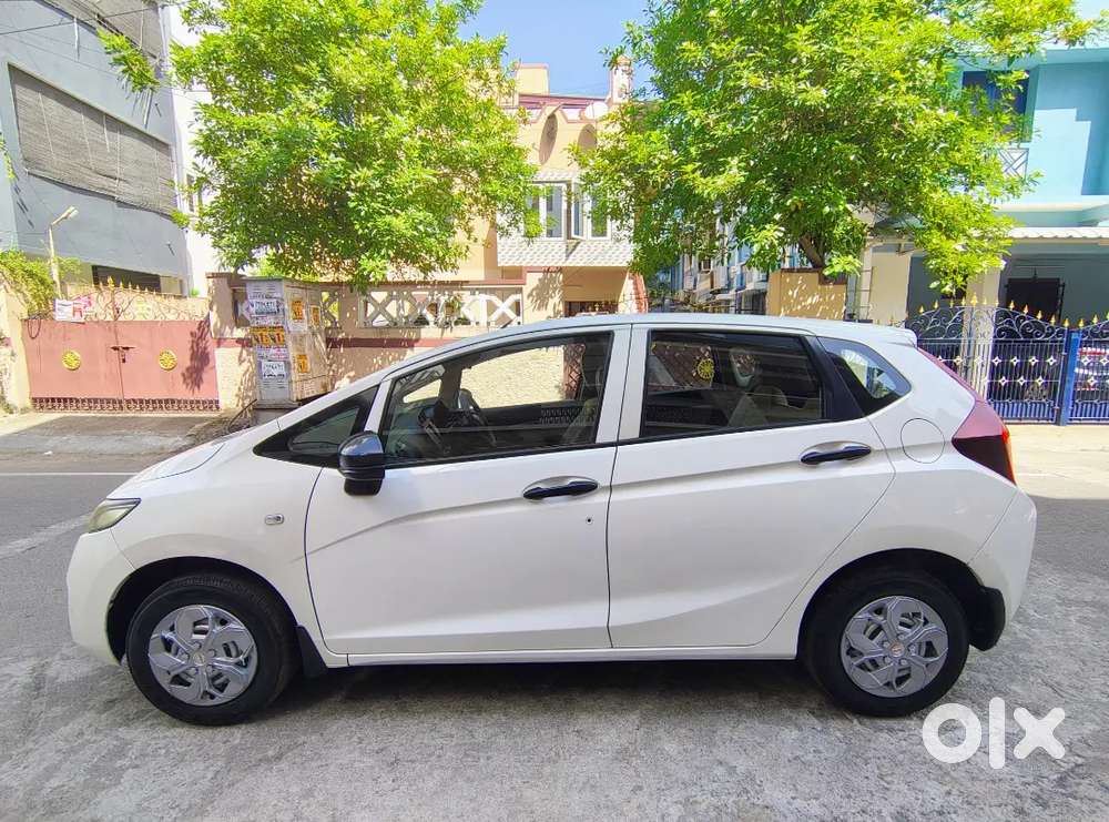 Honda Jazz Petrol Mt 2015