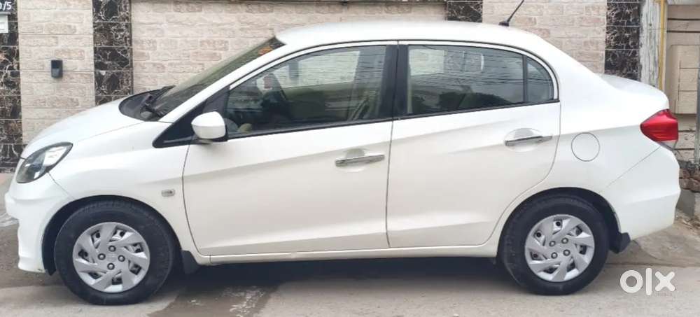 Honda Amaze I Dtec 2013 Model 100% Genuine Driven