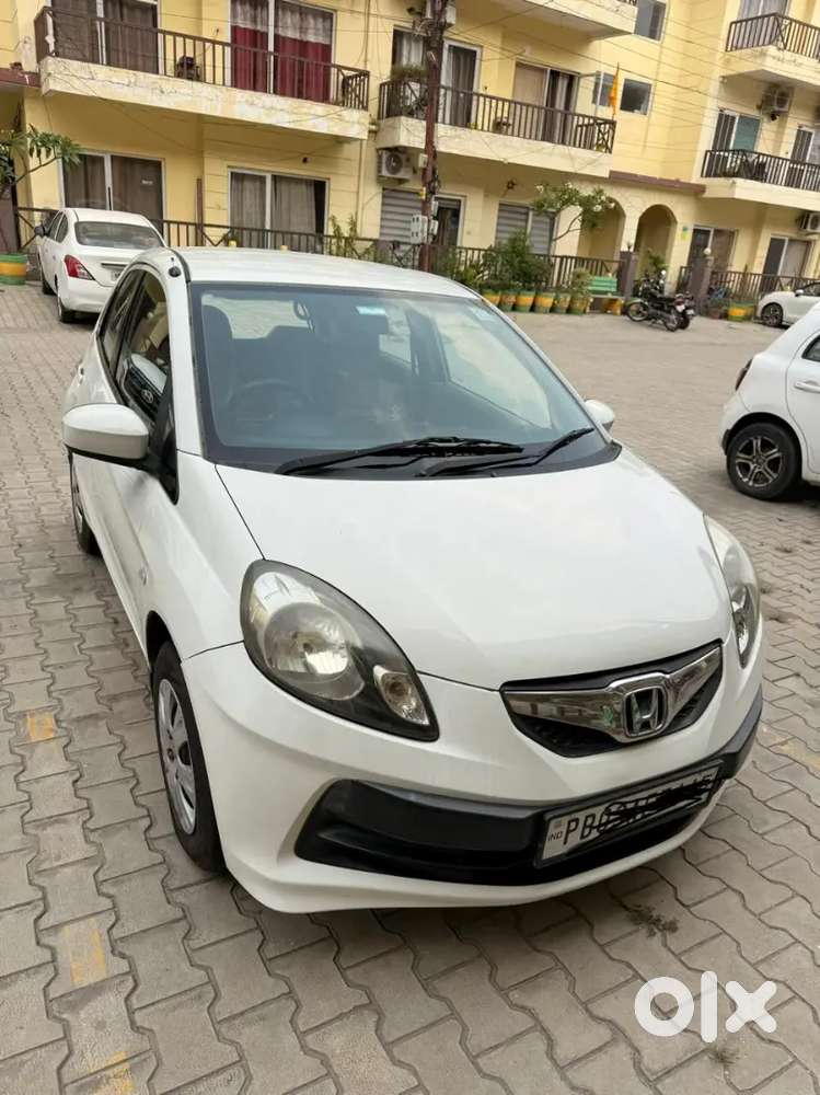 Brio 2013 S Mt