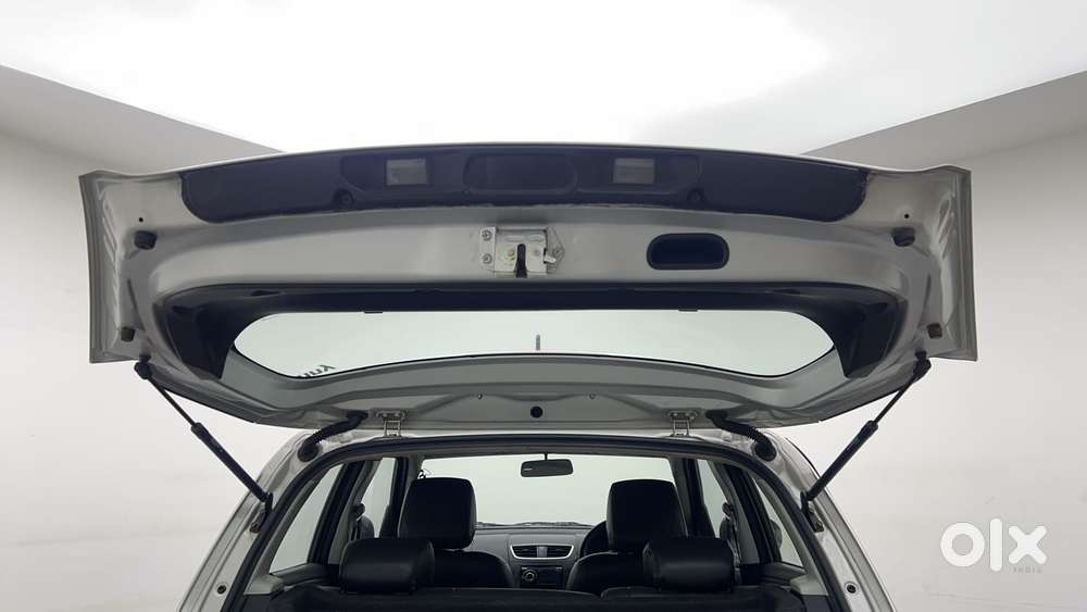 Maruti Suzuki Swift 1.2 Lxi (o), 2017, Petrol
