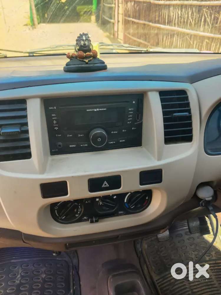 अच्छी कंडीशन है और पेट्रोल इंजन है