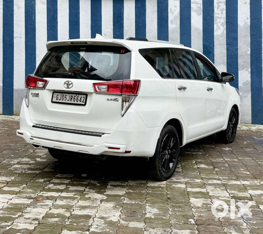 Toyota Innova Crysta 2.8 Z, 2016, Diesel