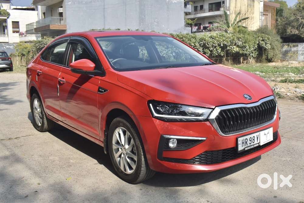 Skoda Slavia 1.0 Tsi Style At, 2025, Petrol