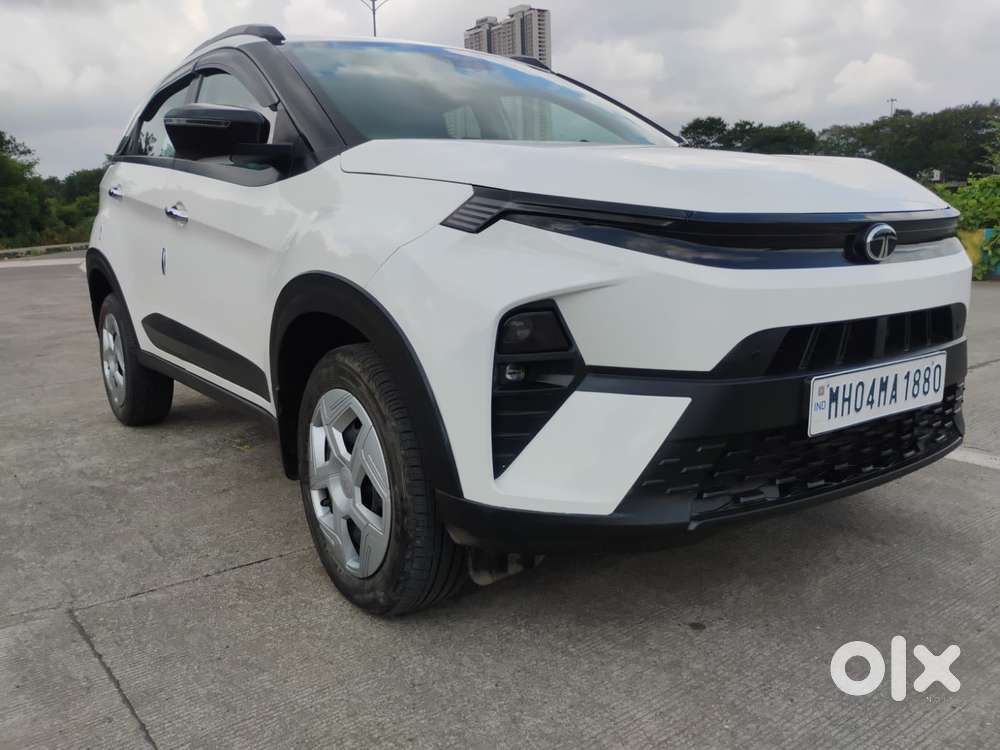 Tata Nexon Pure (s) 1.2 Petrol 6amt, 2024, Petrol
