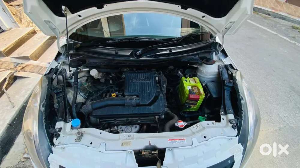 Maruti Suzuki Swift Lxi 2013