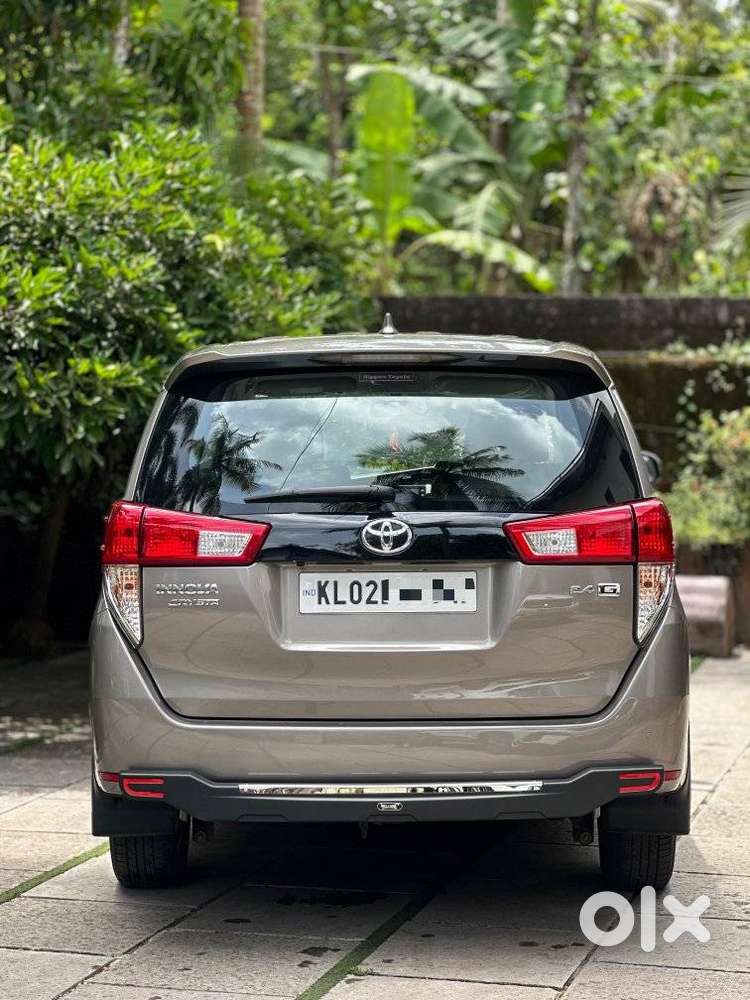 Toyota Innova Crysta 2.4 G Plus Mt 7 Str, 2024, Diesel