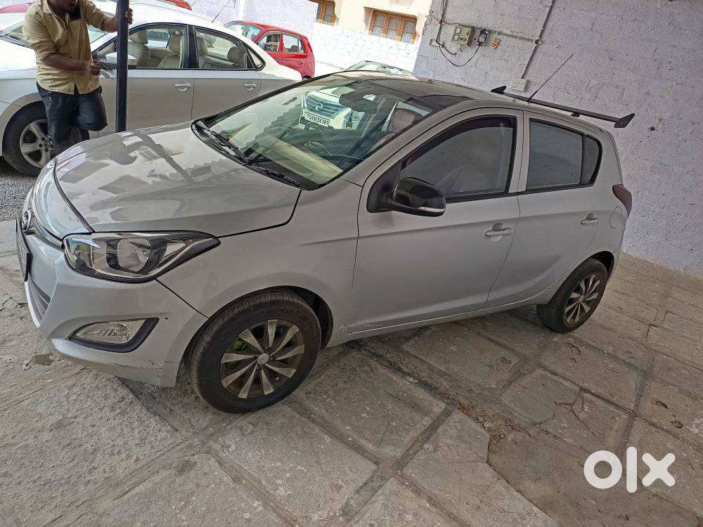 Hyundai I20 Sportz 1.4 Crdi 6 Speed Bs-iv, 2012, Diesel