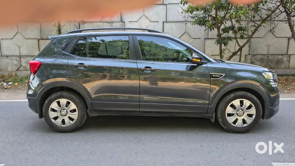 Skoda Kushaq 1.0 Tsi Active, 2022, Petrol