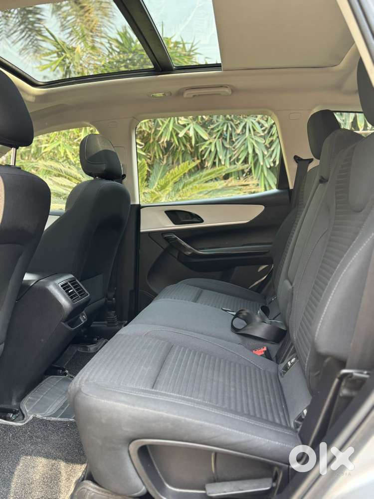 Mahindra Xuv700 2.2 Ax 5 Diesel Mt 7 Str, 2022, Diesel