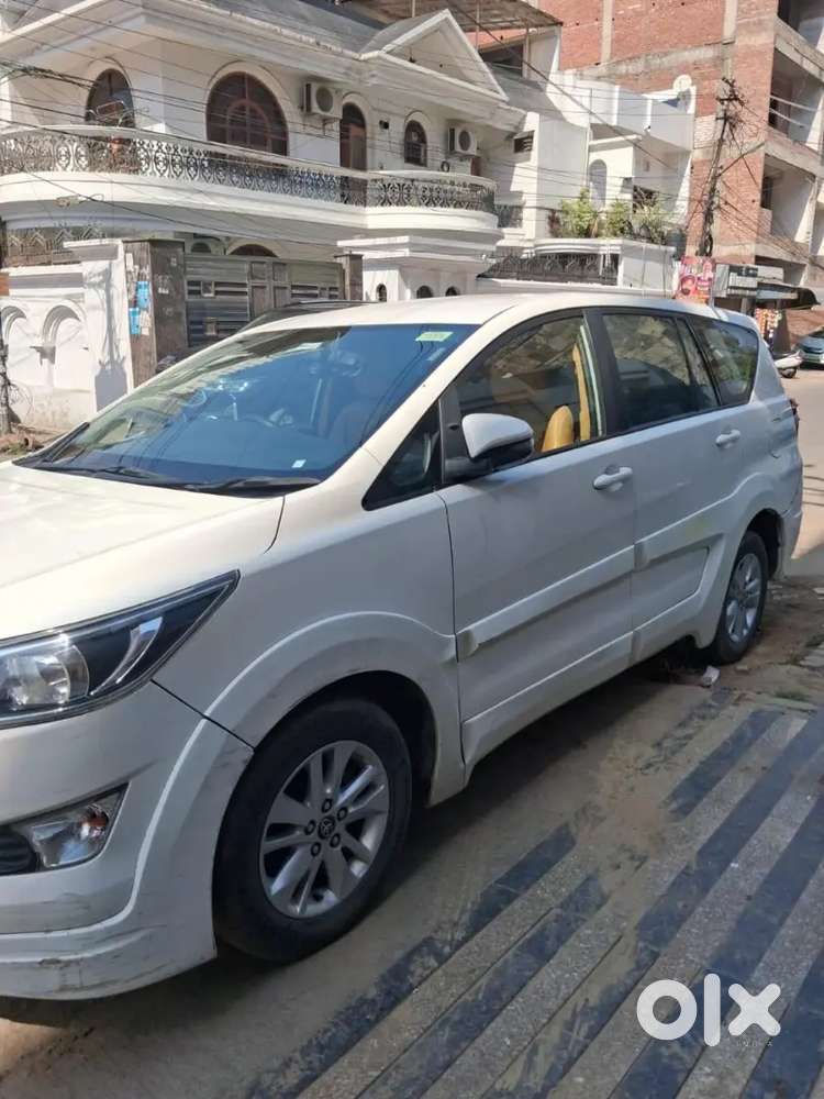 Toyota Innova Crysta 2018 Diesel 40000 Km Driven