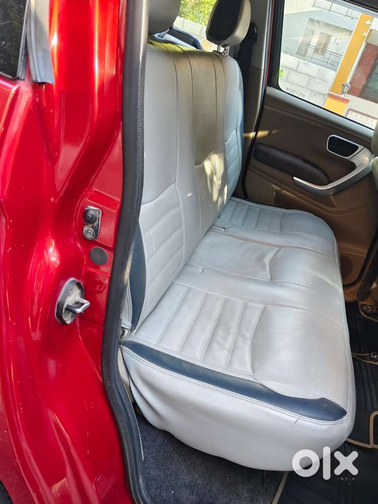 Mahindra Tuv 300 Mhawk100 T8, 2017, Diesel