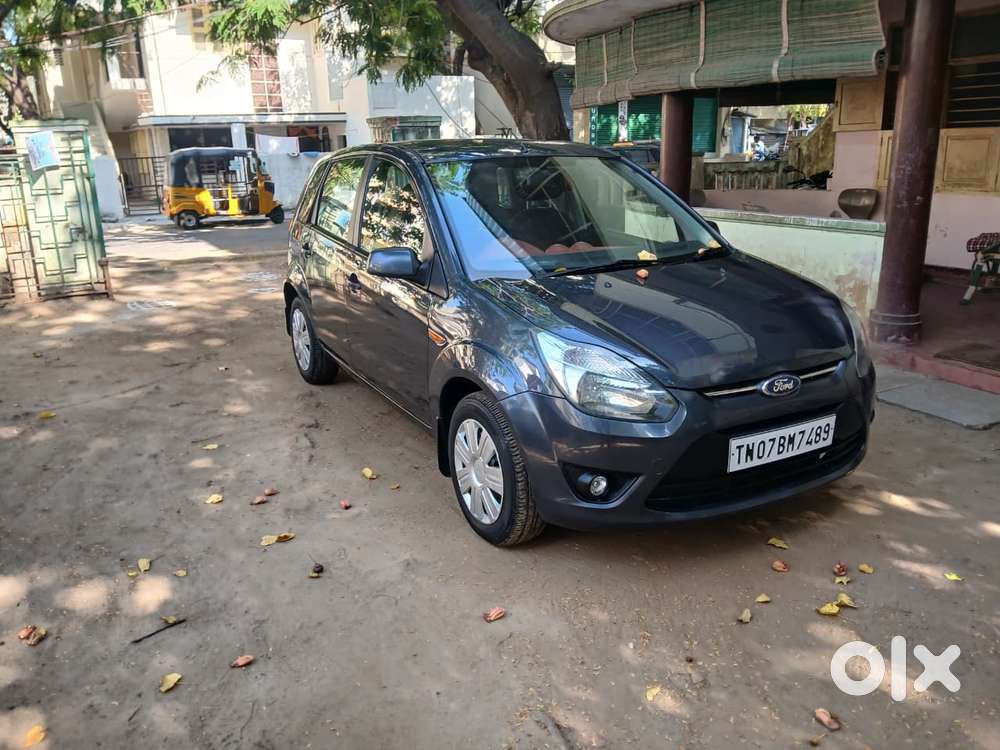 Ford Figo 2012-2015 Petrol Titanium, 2011, Petrol