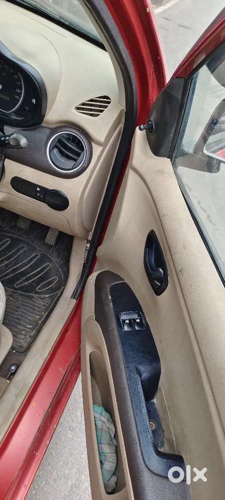 Hyundai I10 Petrol 2010, Era (well Maintained)
