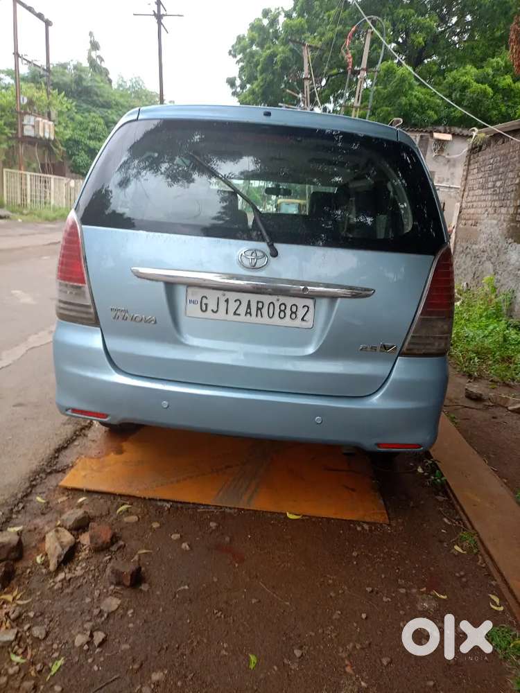 Toyota Innova Hycross 2009