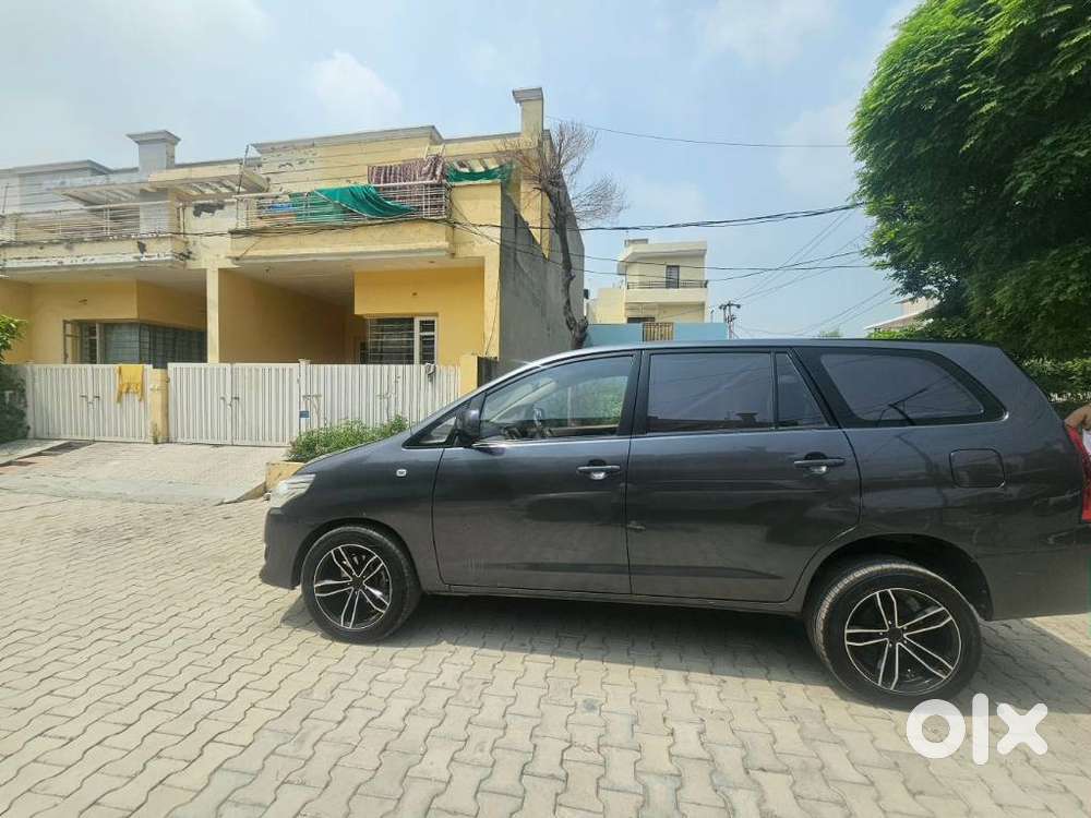 Toyota Innova 2.5 Gx 7 Str Bs-iii, 2015, Diesel