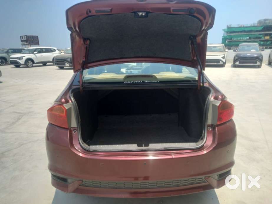 Honda City I-vtec V, 2018, Petrol
