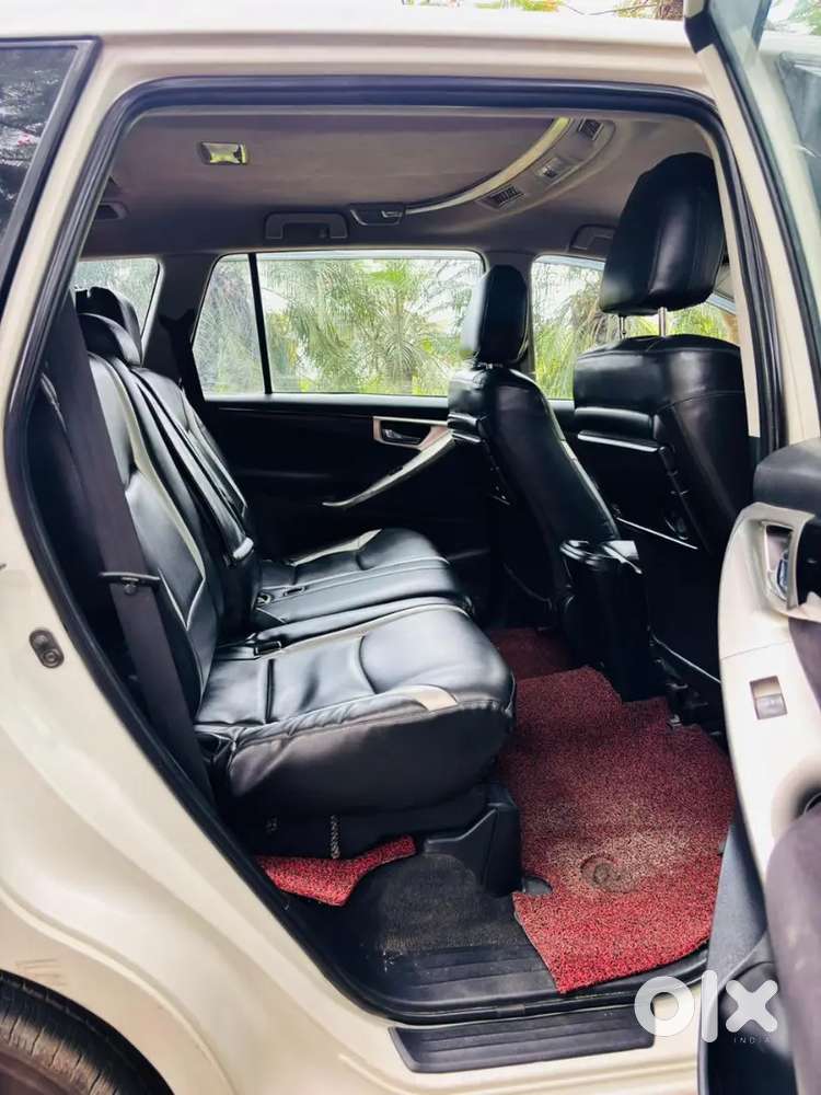 Toyota Innova Crysta 2016 Diesel 130000 Km Driven