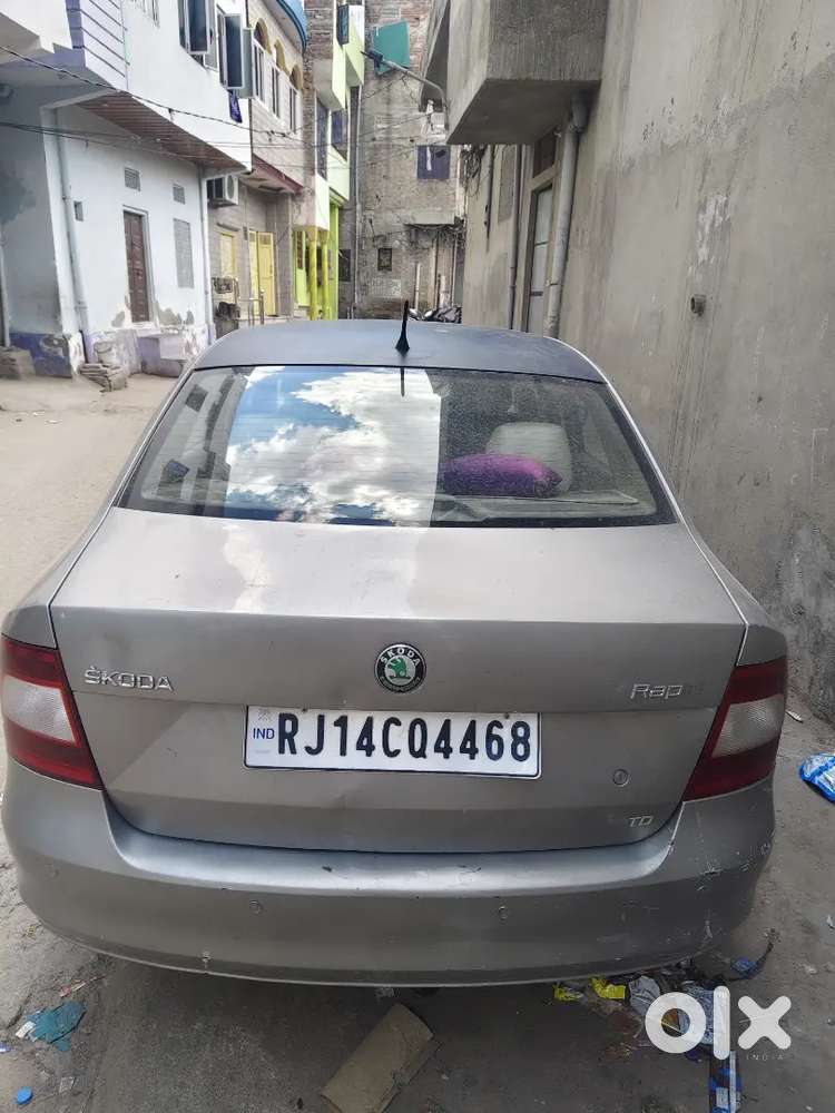 Skoda Rapid 2012
