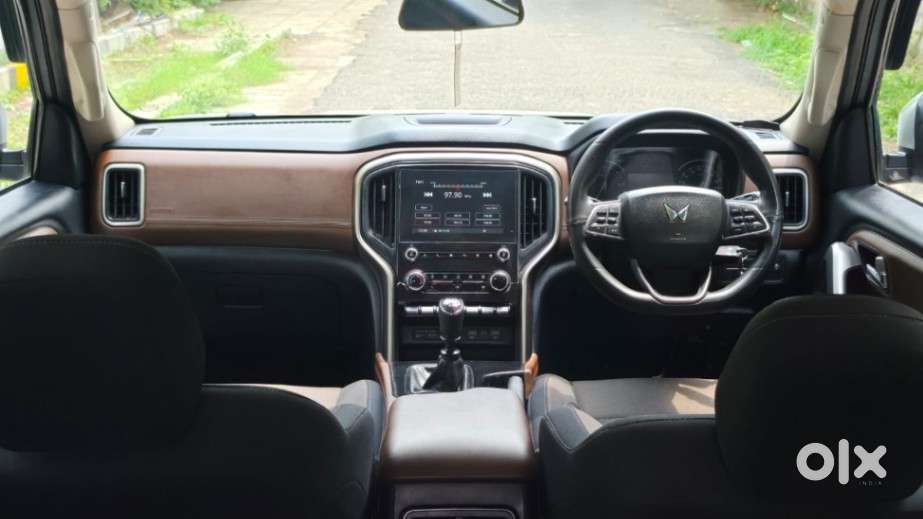 Mahindra Scorpio N Z4 Petrol Mt 7 Str (e), 2023, Petrol