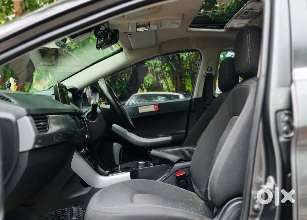 Tata Nexon 1.5 Revotorq Xma Plus (s) Amt, 2023, Petrol